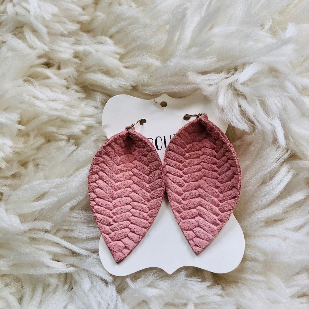 MJ BOUTIQUE EARRINGS